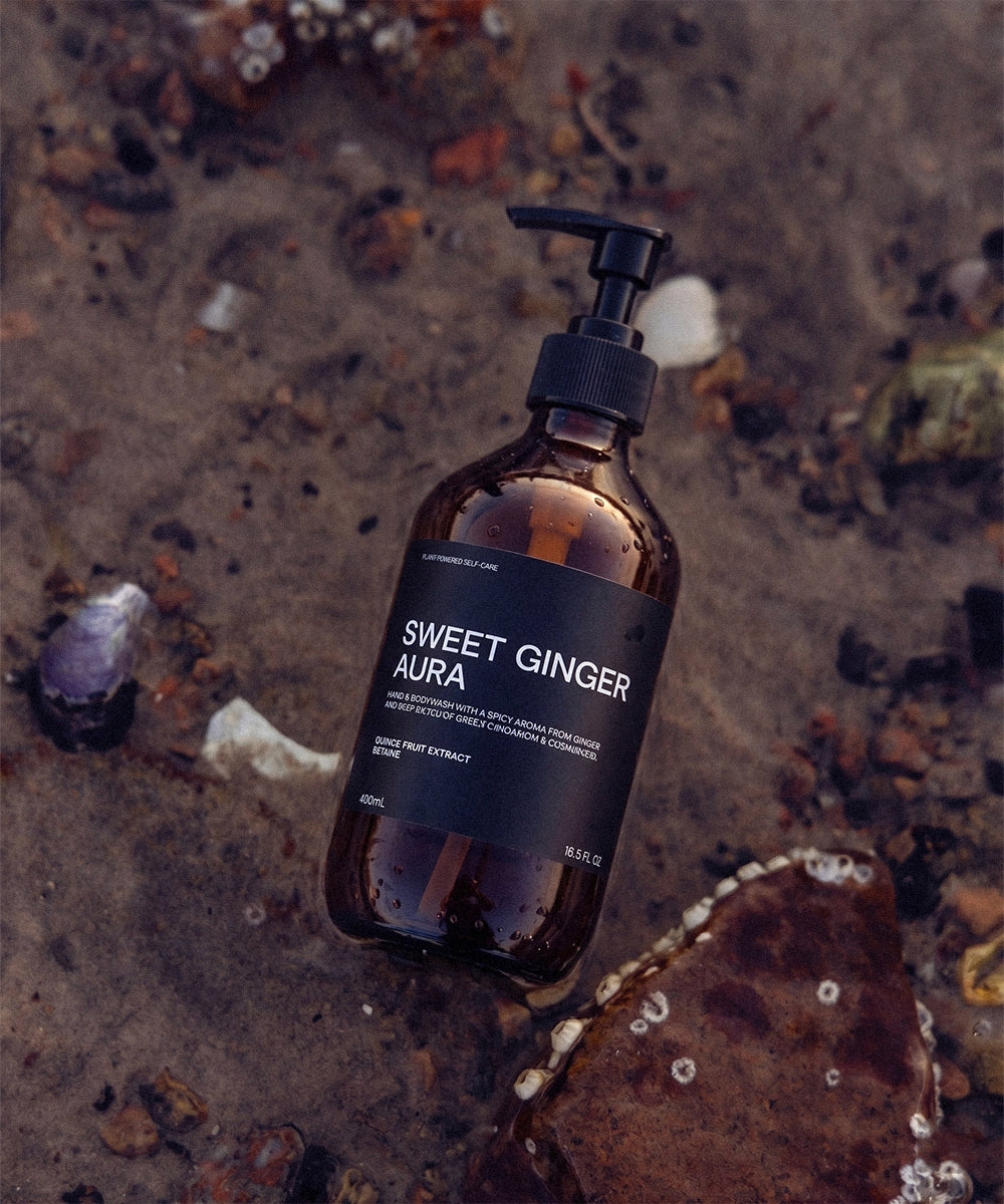 hand-bodywash-ginger-amber-2.webp