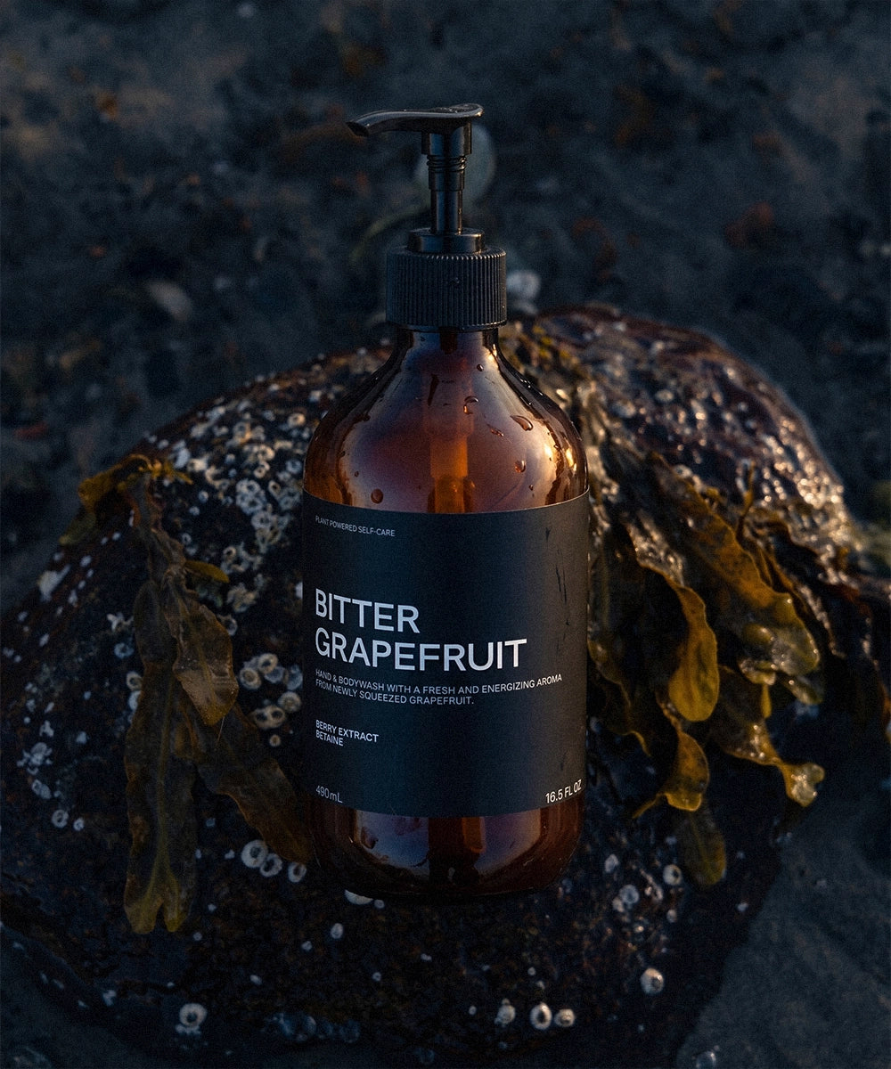 hand-bodywash-grape-amber-2.webp